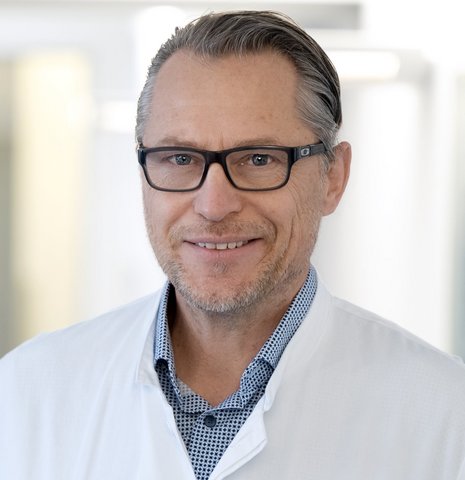 Dr. med. Karsten Knizia